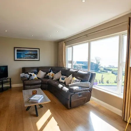 Ferienhaus By The Sea - Sea Views