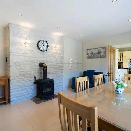 Ferienhaus By The Sea - Sea Views *