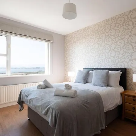 By The Sea - Sea Views Ferienhaus *