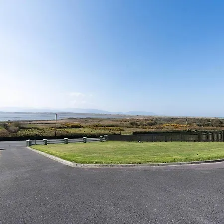 By The Sea - Sea Views *